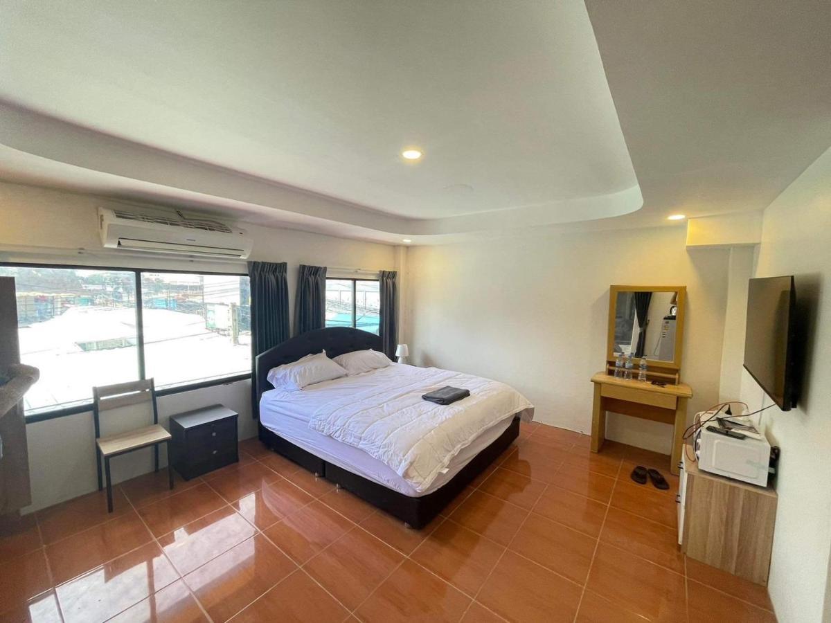 The Sports Lounge Hotel Pattaya Exterior foto